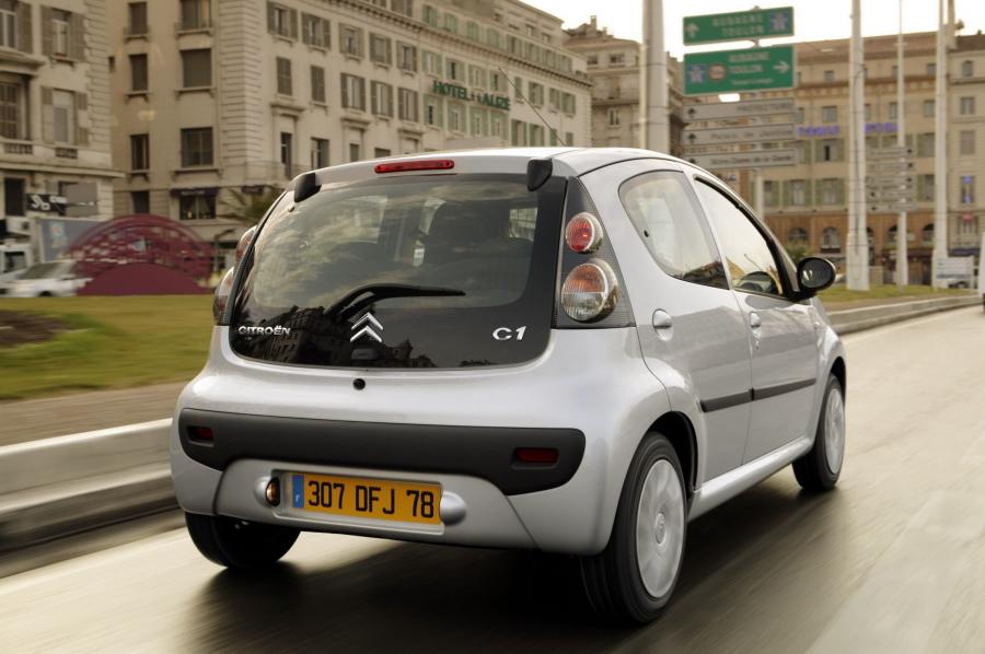  Citroen C1 2001 года  (фото 38 из 74)